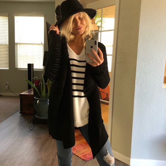 π«SOLD OUT | LUXE Striped V - Picture 5 of 8